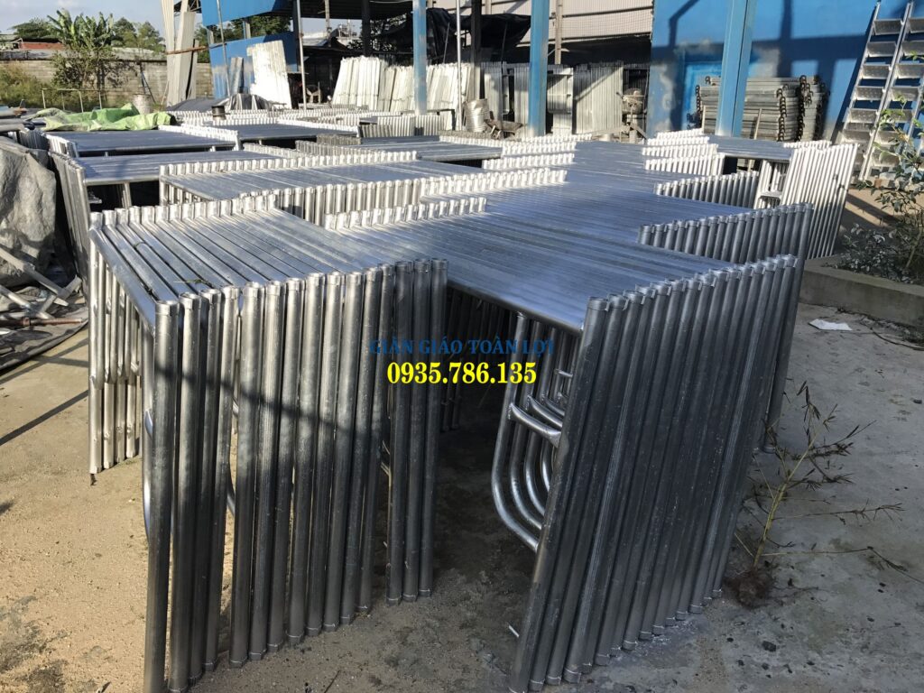 hệ giàn giáo hay dàn giáo khung