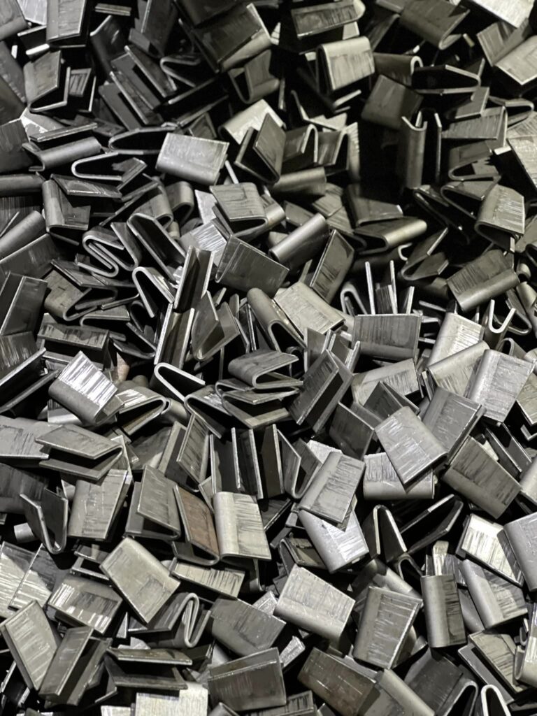 Thiết bị sản xuất các phụ kiện giàn giáo