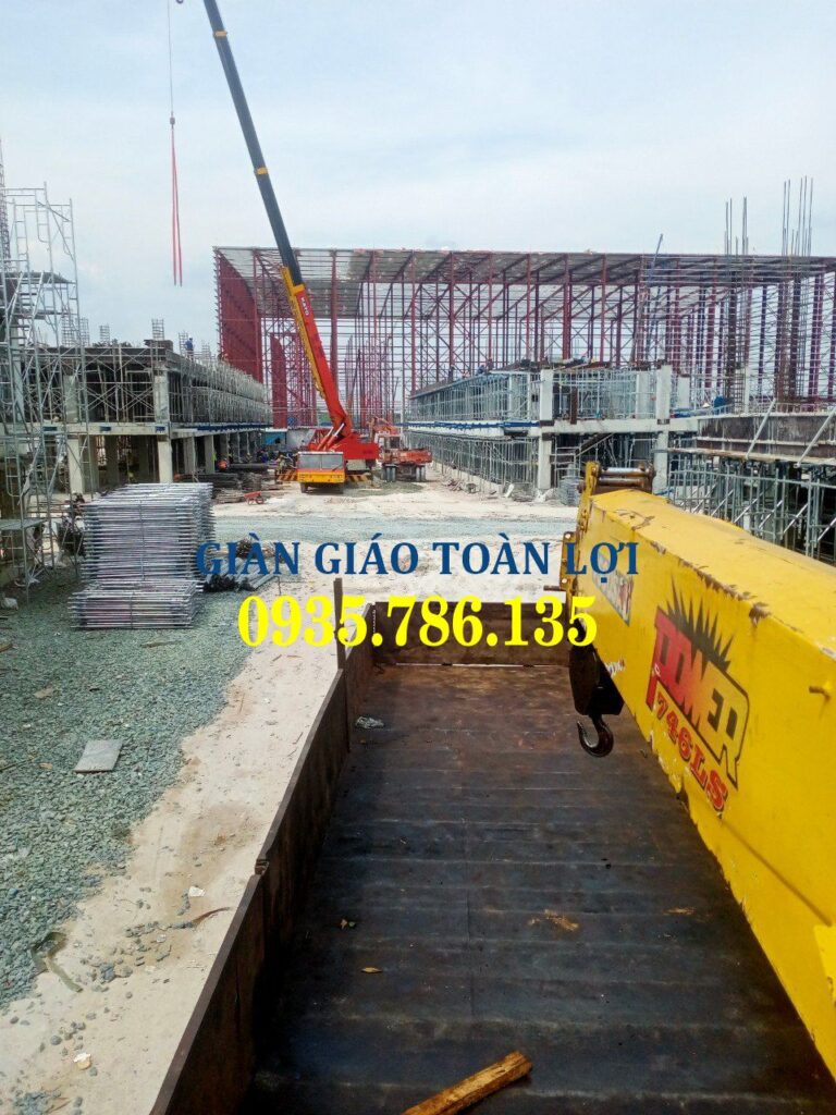 Sản xuất thiết kế giàn giáo