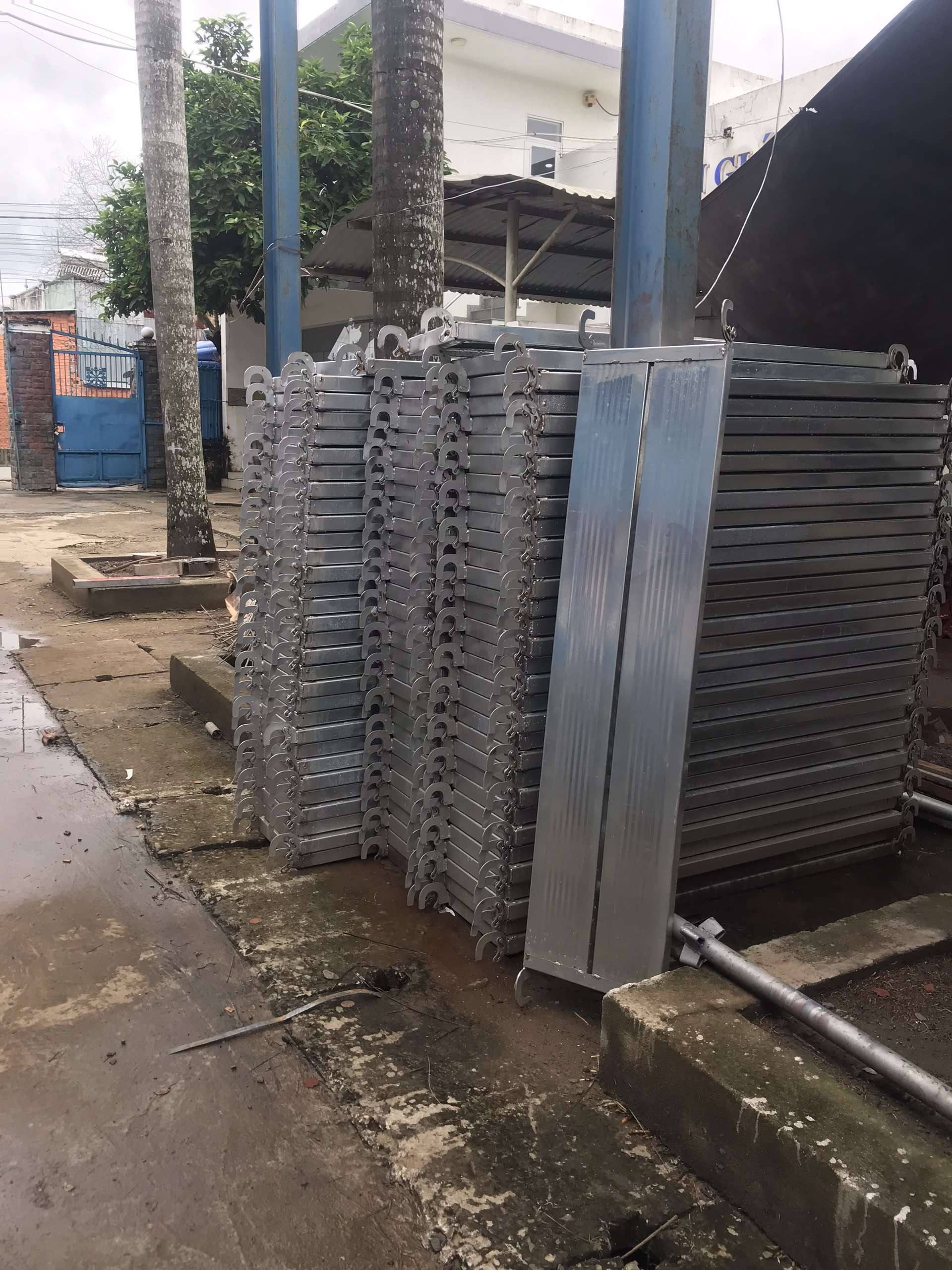 Các loại kích thước mâm giàn giáo
