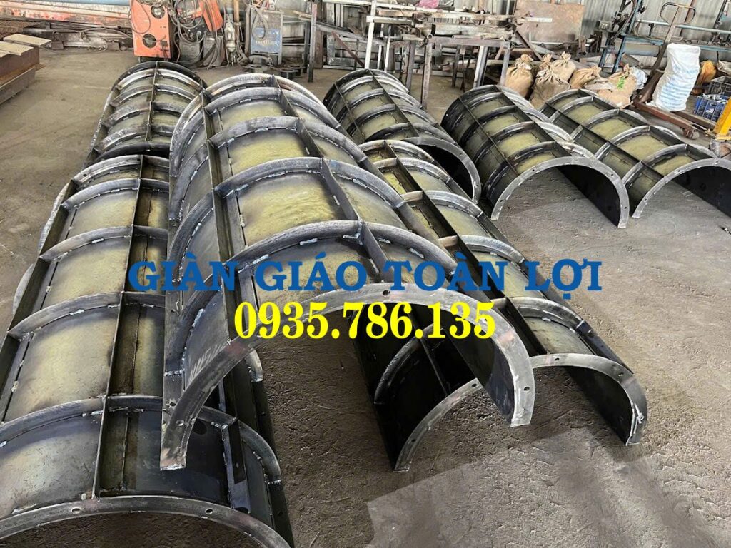 Cốp pha xây dựng cột tròn