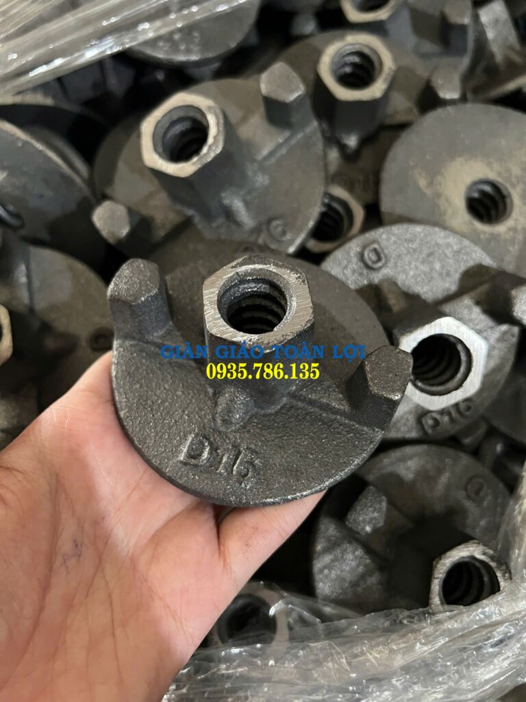 GIÀN GIÁO XÂY DỰNG CHUYÊN NGHIỆP - TYREN CON TÁN D16