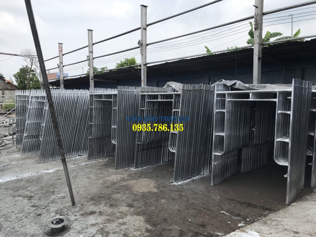 Giàn giáo khung 1.7m