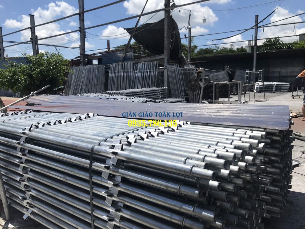 Giàn giáo xây dựng giá bao nhiêu 3