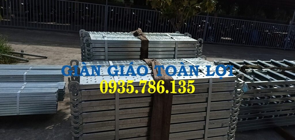 Phụ kiện làm giàn giáo 5