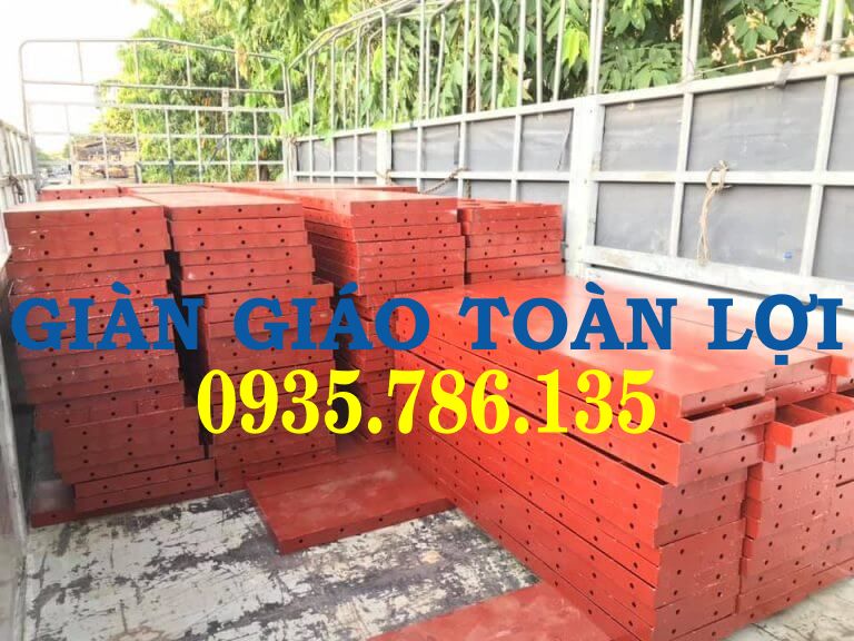 Các loại phụ kiện giàn giáo