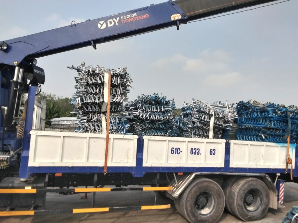 Giàn Giáo Cốp pha xây dựng hệ Đà Giữa Nêm