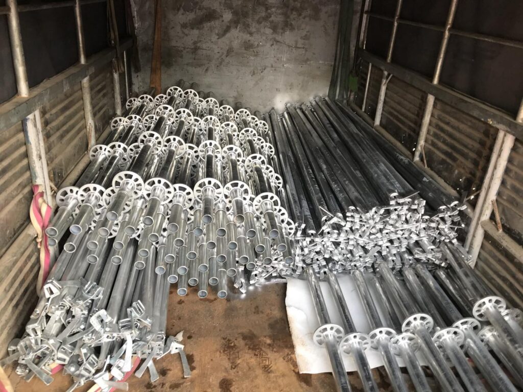 Mua giáo xây dựng