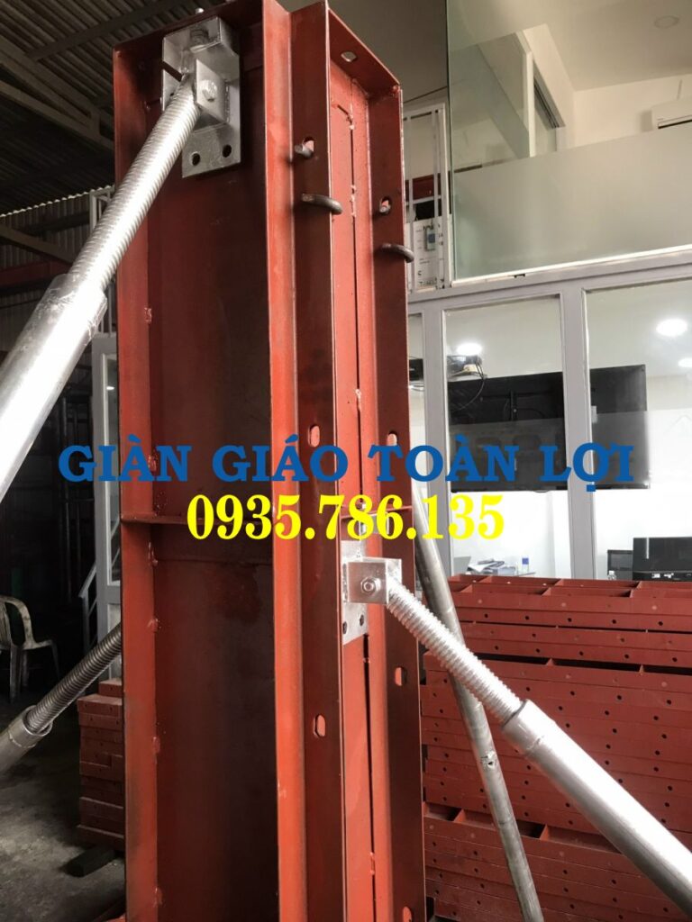 Cây chống tăng xiên chống cốp pha